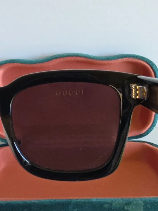Gucci Men’s Black Square Sunglasses with Dark Lenses - Picture 8 of 9